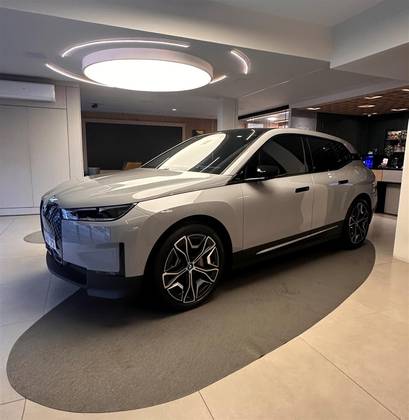 BMW iX ELÉTRICO XDRIVE40 BMW iX ELÉTRICO XDRIVE40